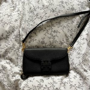 Tory Burch / Small crossbody bag in Black